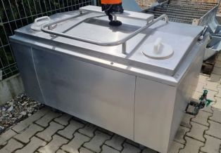 (18) Schładzalnik do mleka 450L